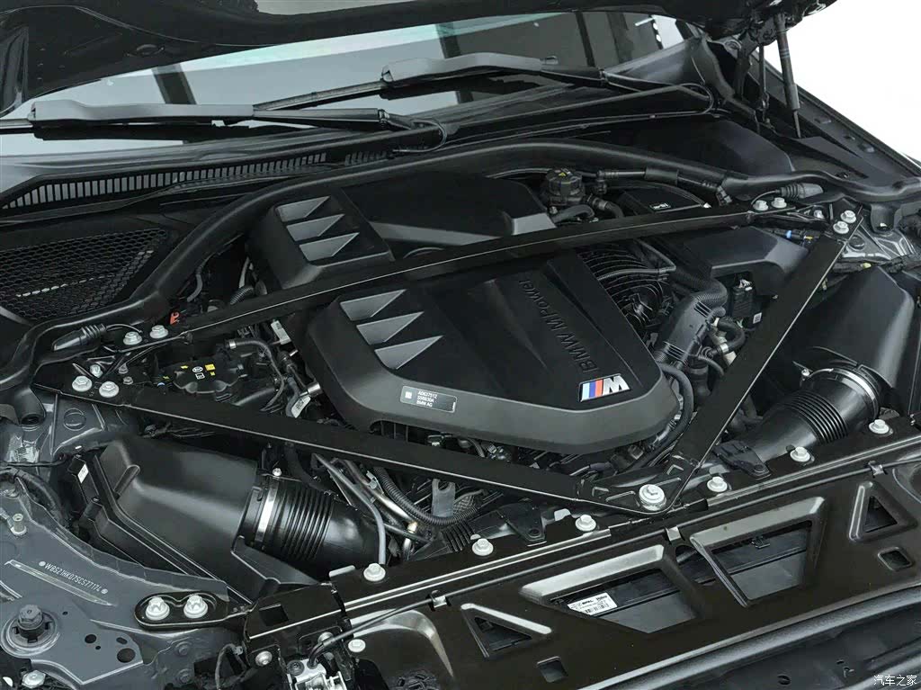 BMW M4, 2025 27