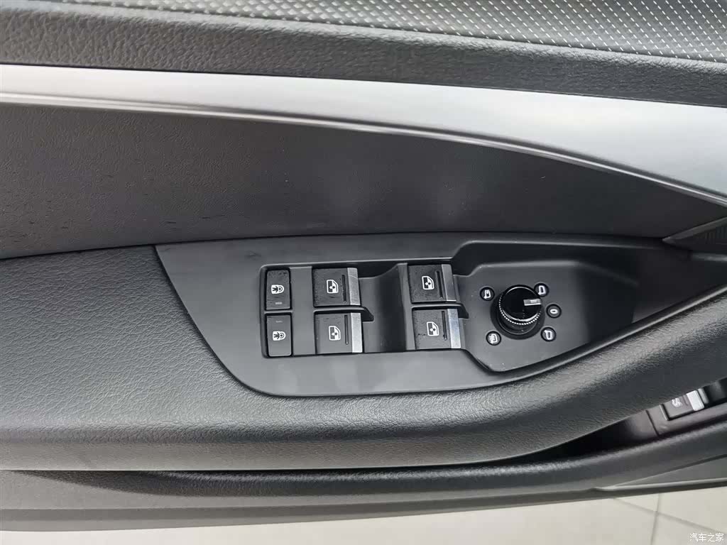 Audi A6L, 2020 9