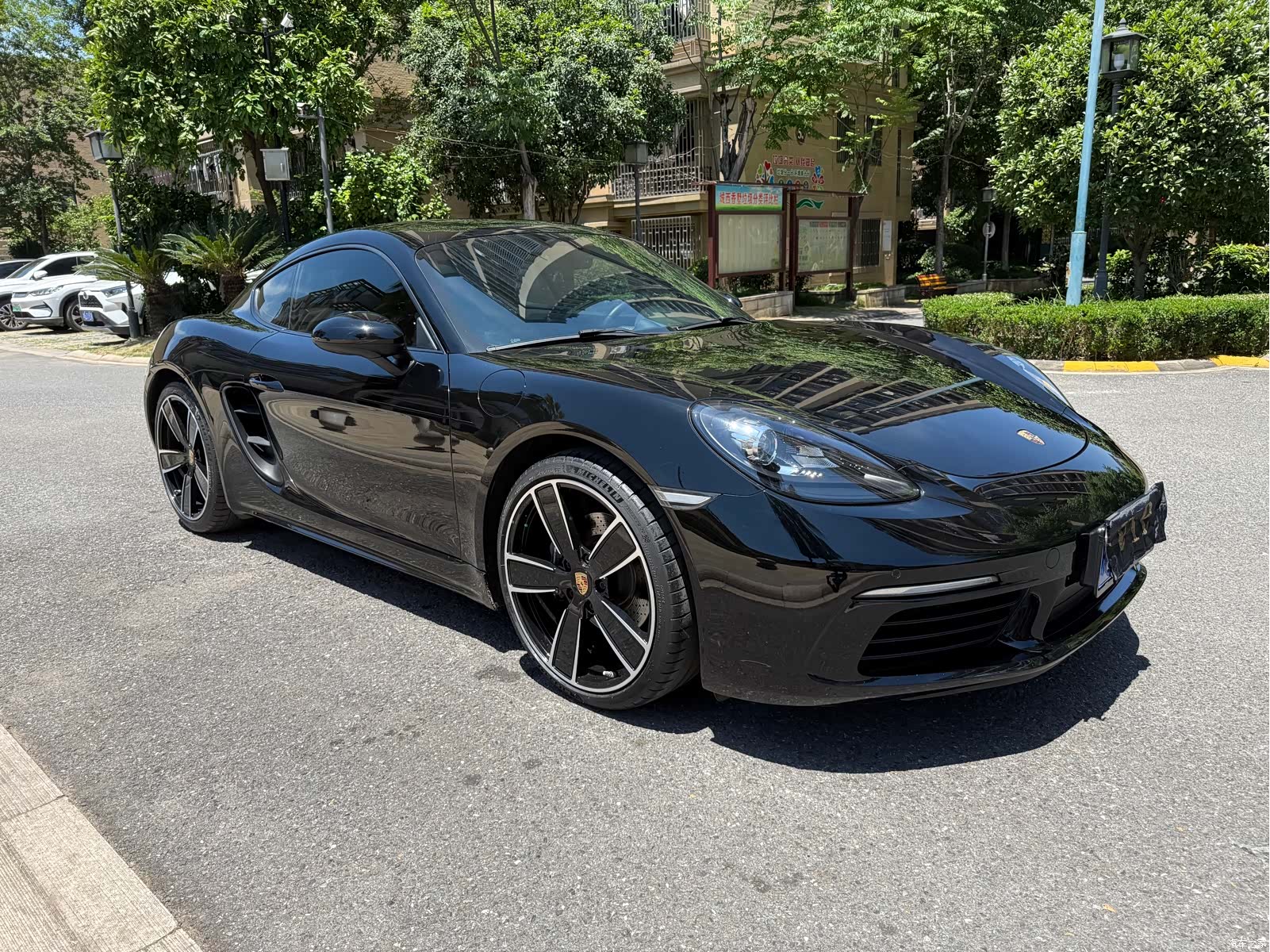 Porsche Cayman, 2019 3