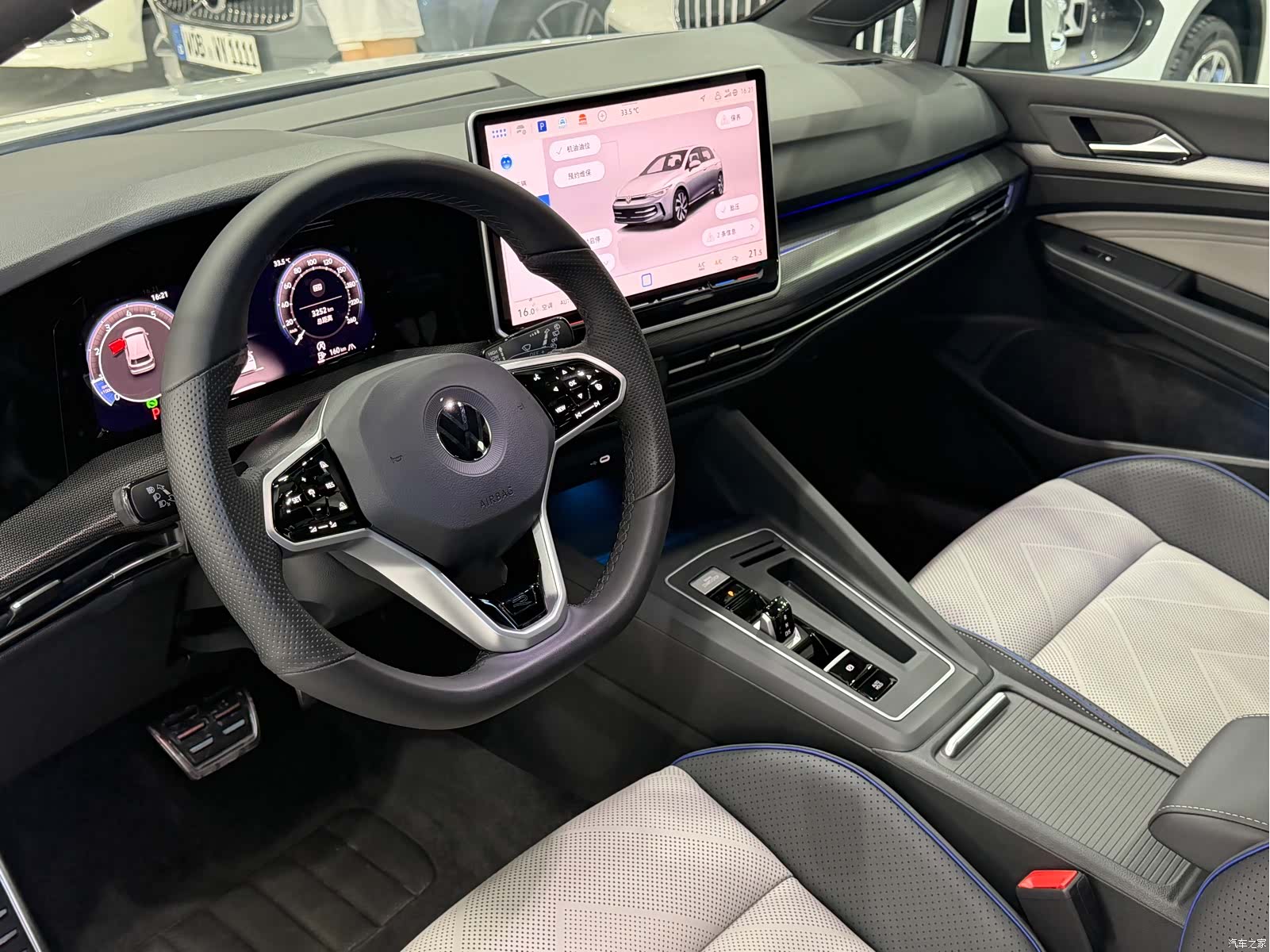 Volkswagen Golf, 2025 7
