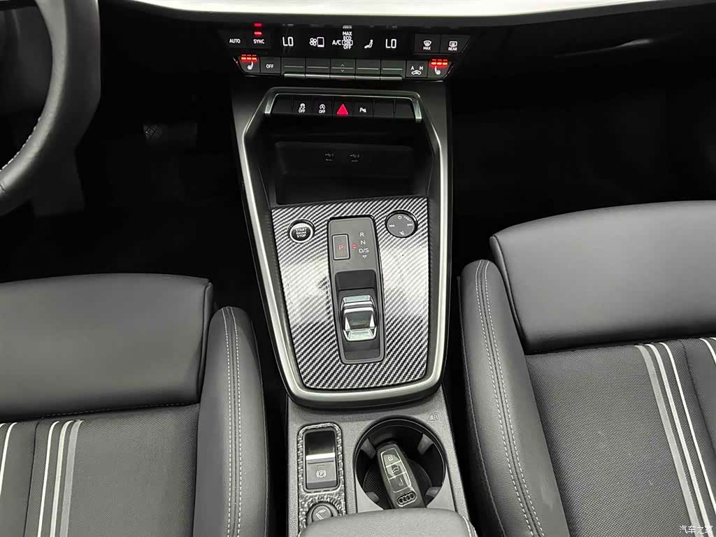 Audi A3, 2023 все фото