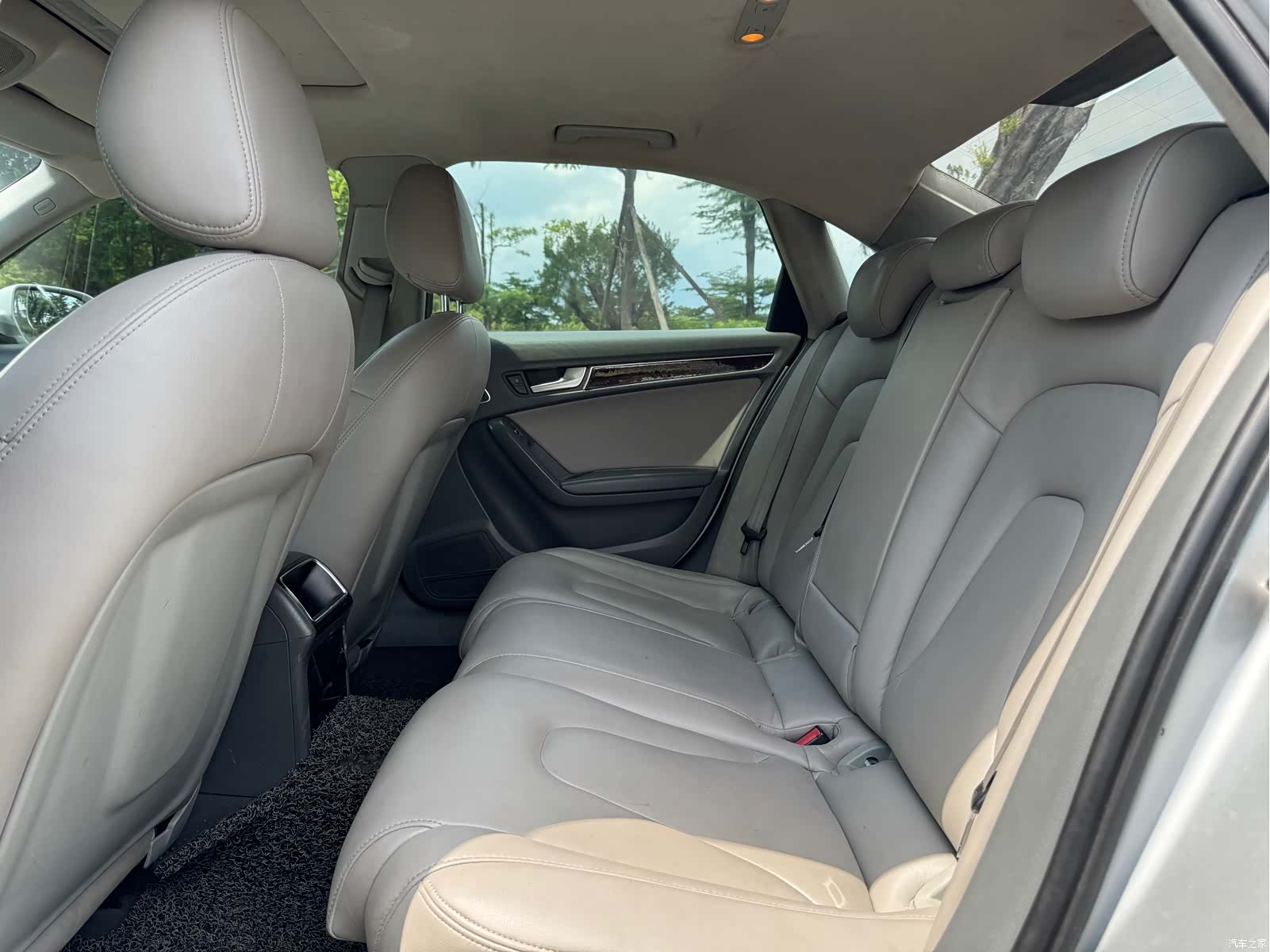 Audi A4L, 2013 12