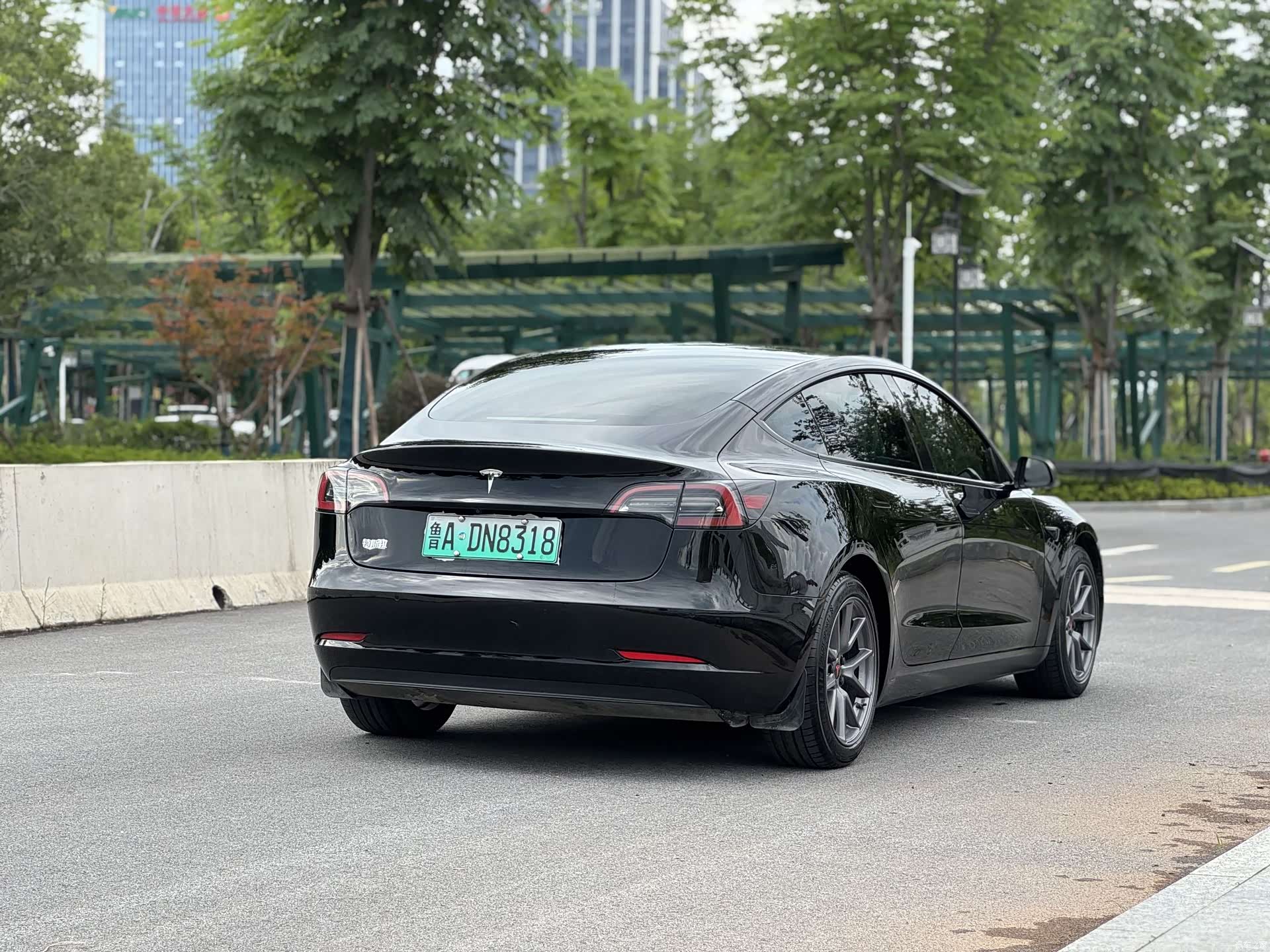 Tesla Model 3, 2023 4