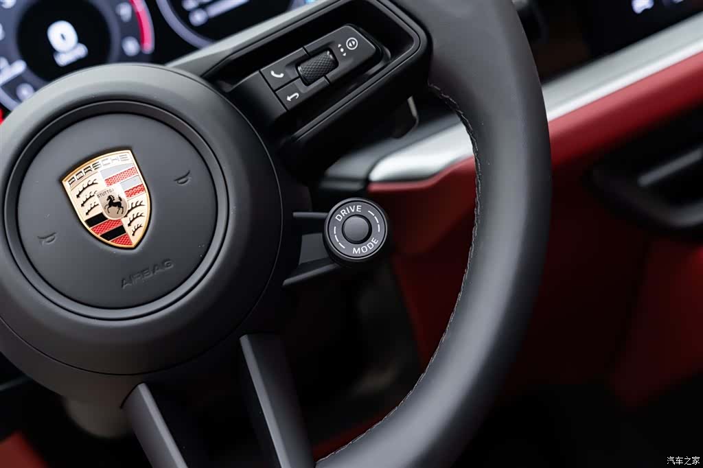 Porsche Cayenne, 2026 23
