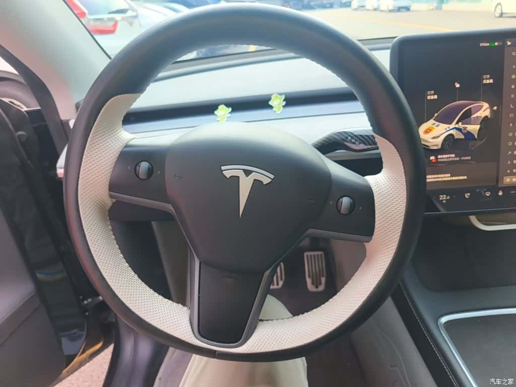 Tesla Model Y, 2024 11