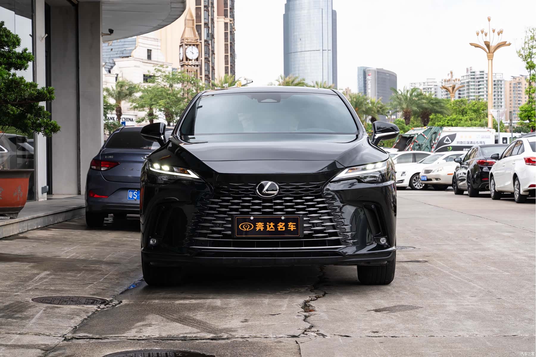 Lexus RX, 2025 2