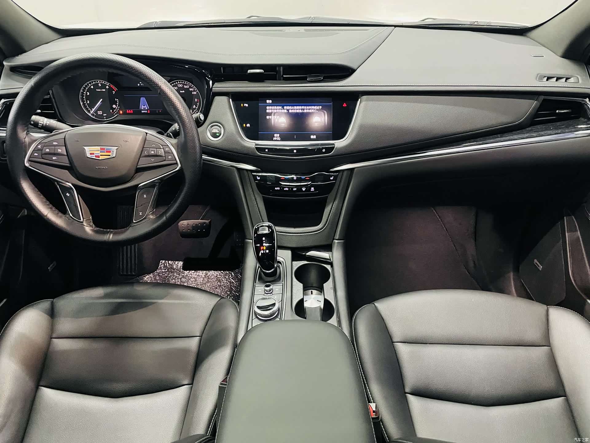 Cadillac XT5, 2021 11