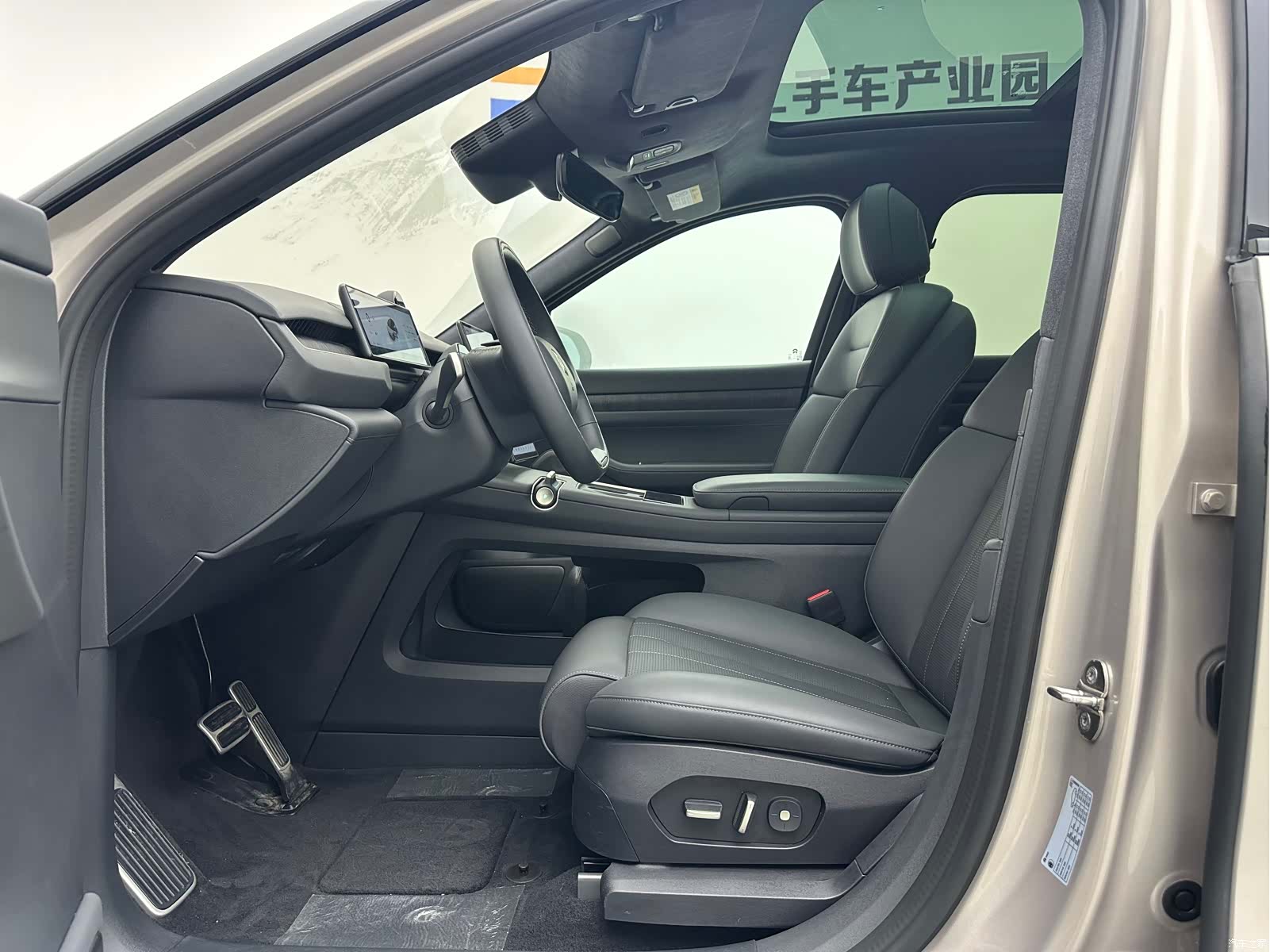 NIO ES8, 2023 10