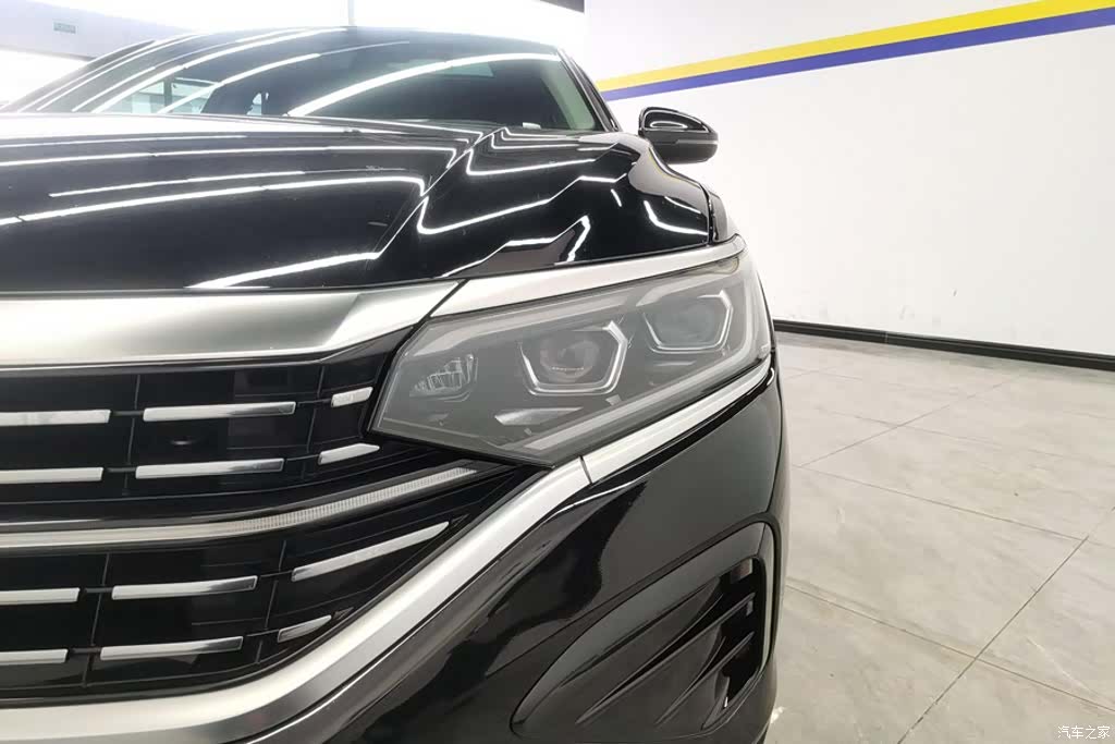 Volkswagen Passat, 2022 все фото