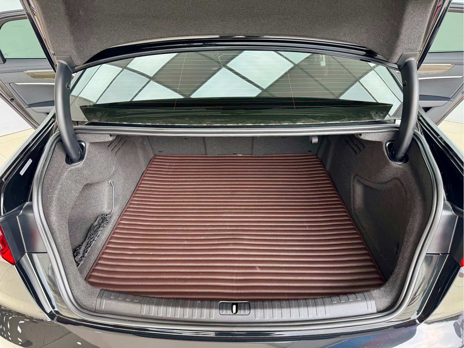 Audi A6L, 2020 24