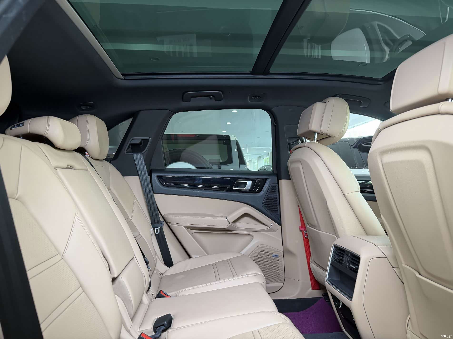 Porsche Cayenne, 2018 13