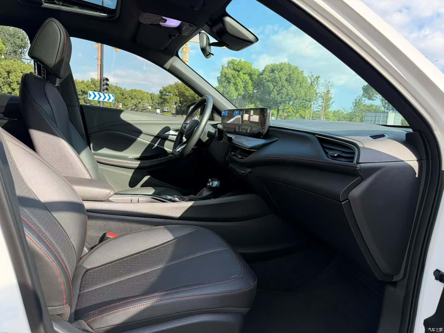 Buick Verano, 2022 7