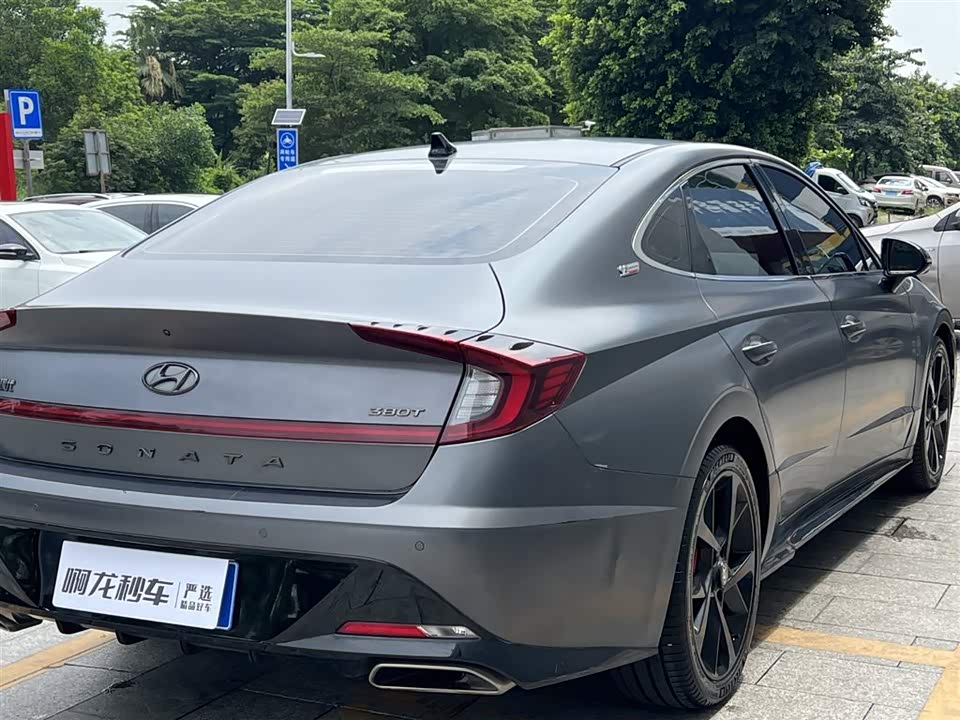 Hyundai Sonata