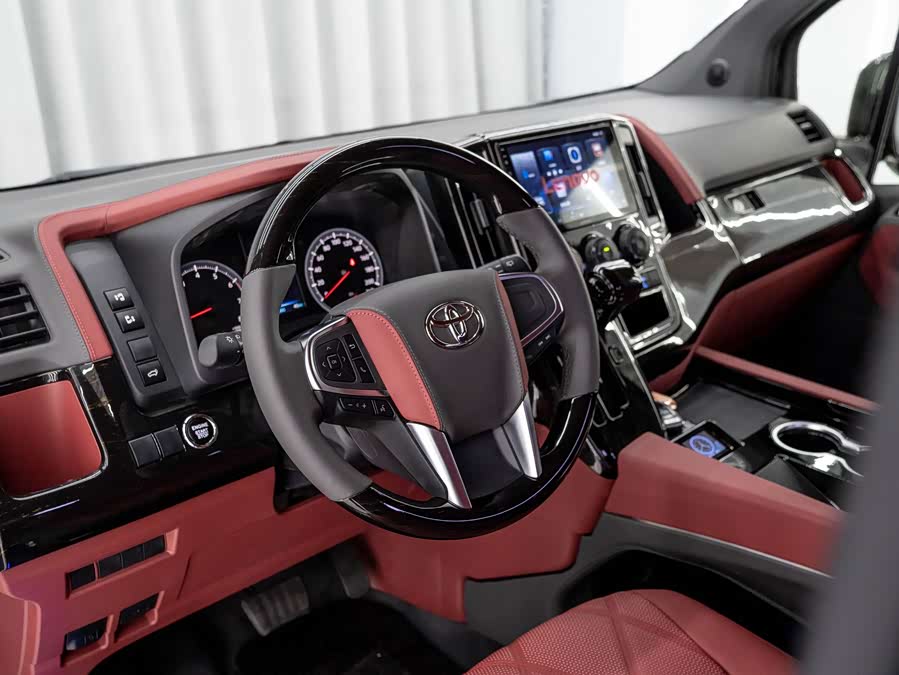 Toyota HIACE 2025, фото 12