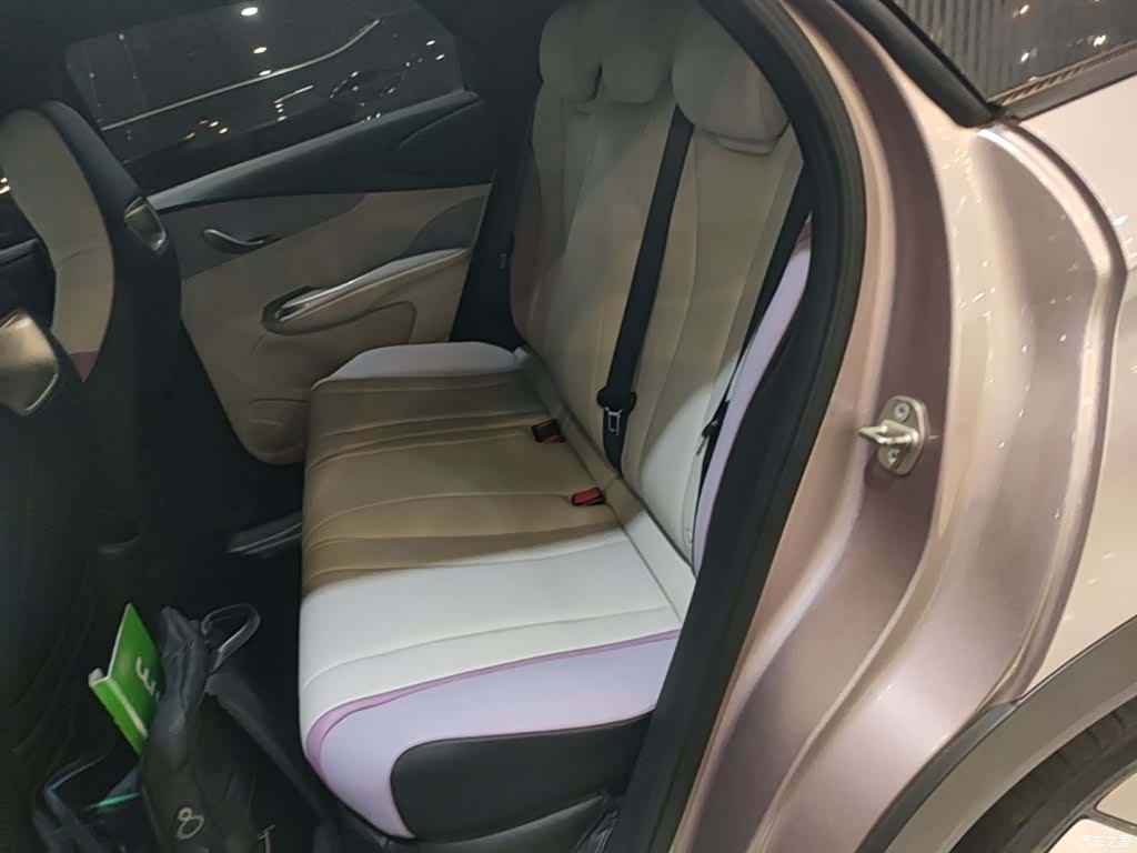 BYD Dolphin, 2022 17