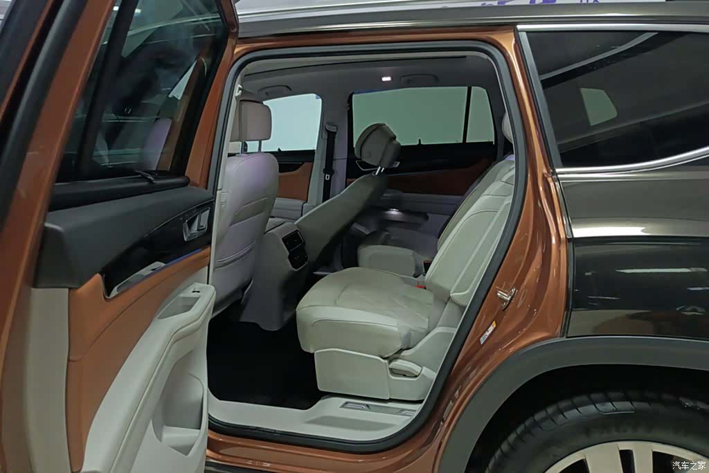 Volkswagen Teramont, 2023 11