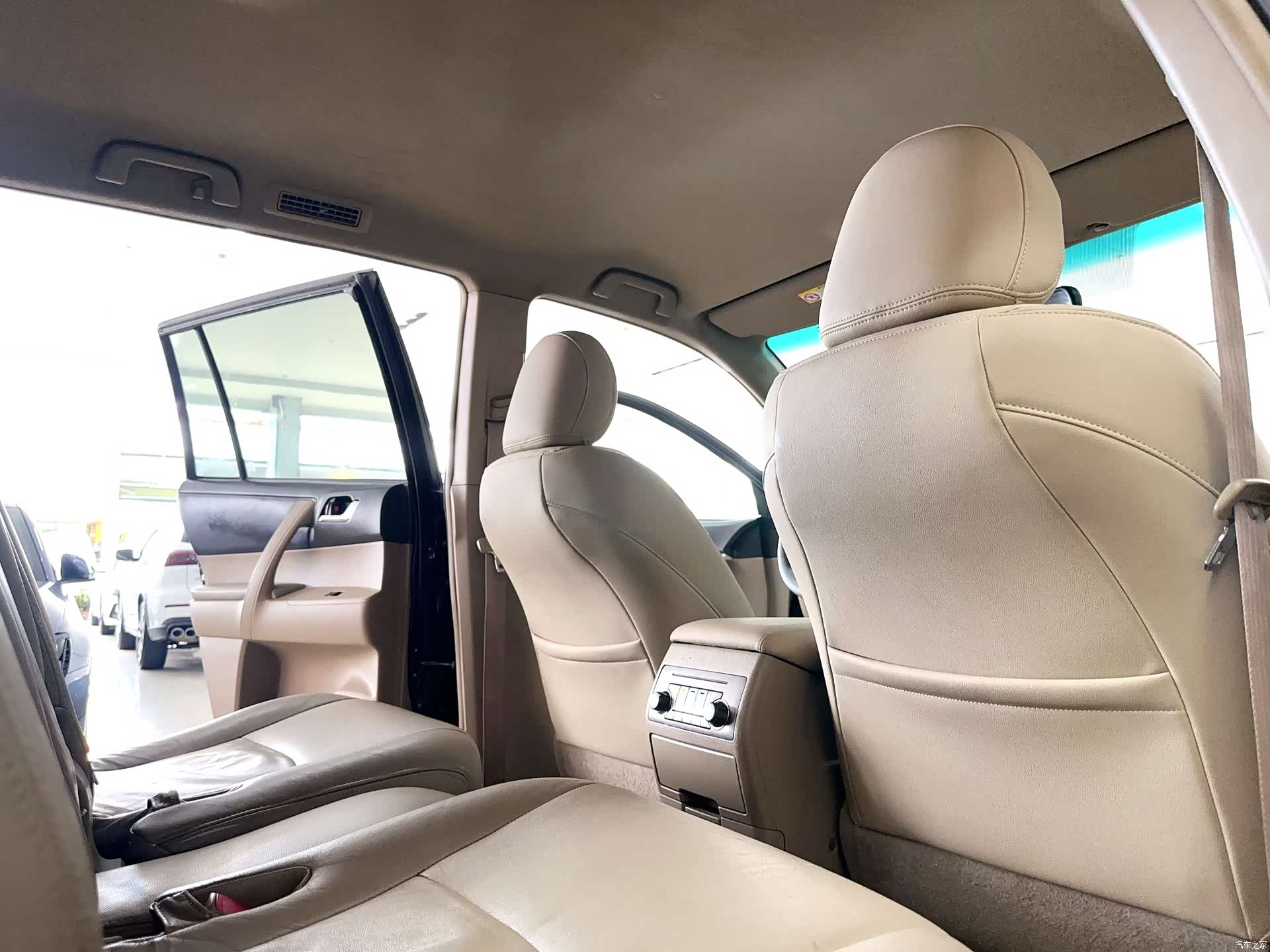 Toyota Highlander, 2011 15