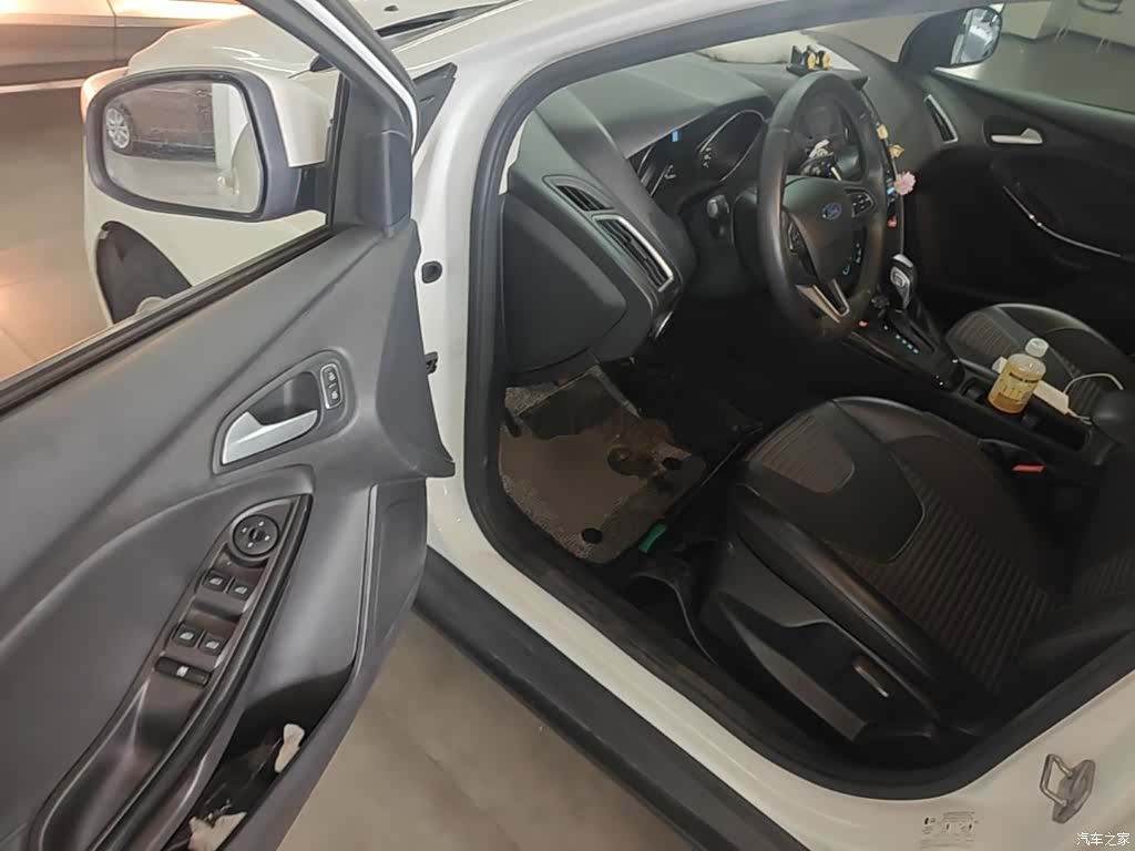 Ford Focus, 2019 16