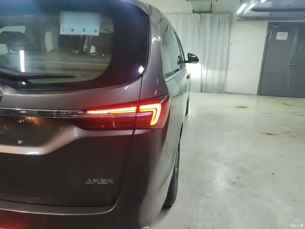 Buick GL8, 2023 8