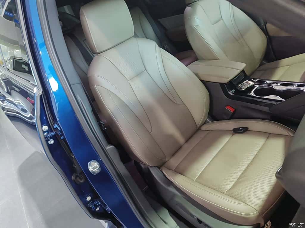 Buick Envision Plus, 2023 25