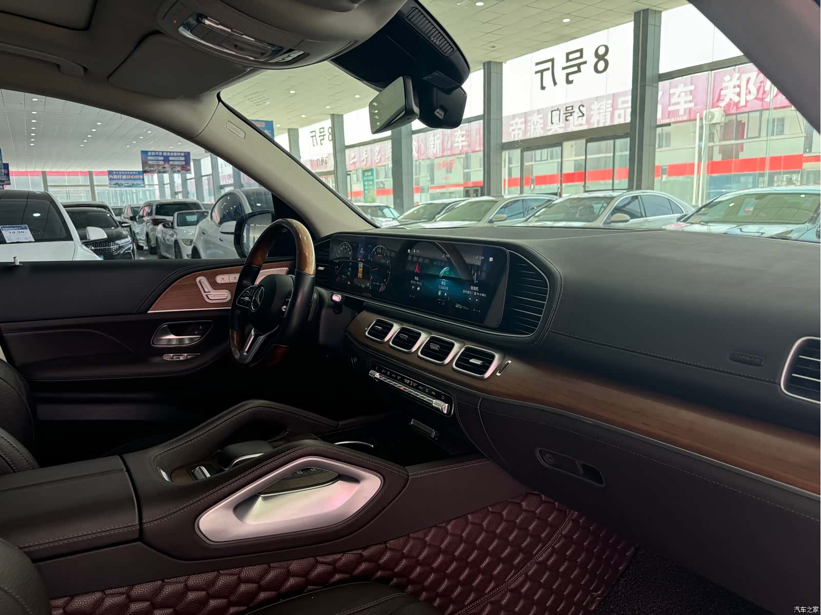 Mercedes-Benz GLS, 2022 10