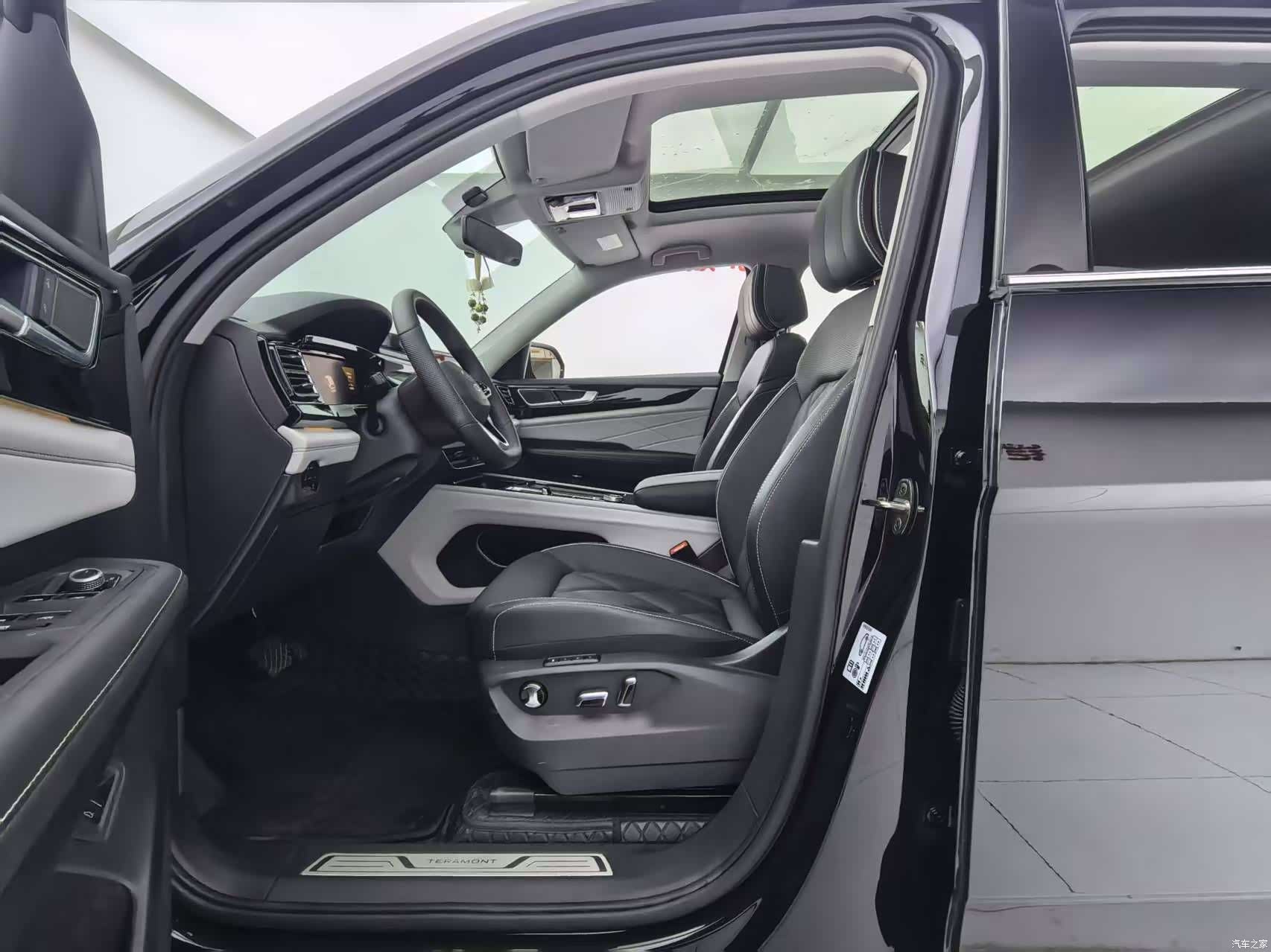 Volkswagen Teramont, 2025 6