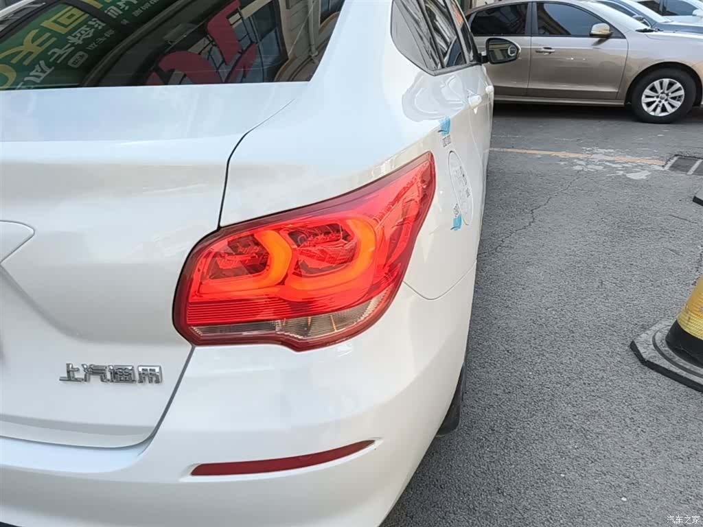 Chevrolet 320, 2019 8
