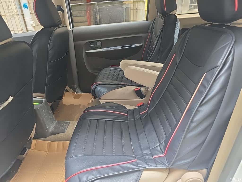 Wuling Hongguang, 2015 14