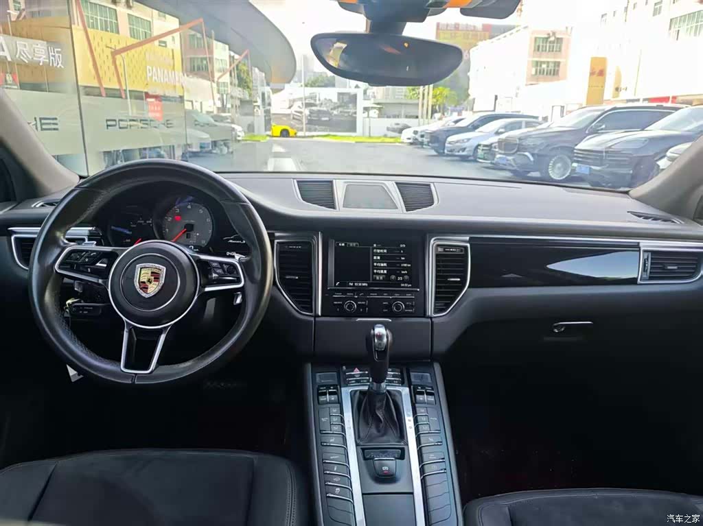 Porsche Macan, 2016 8