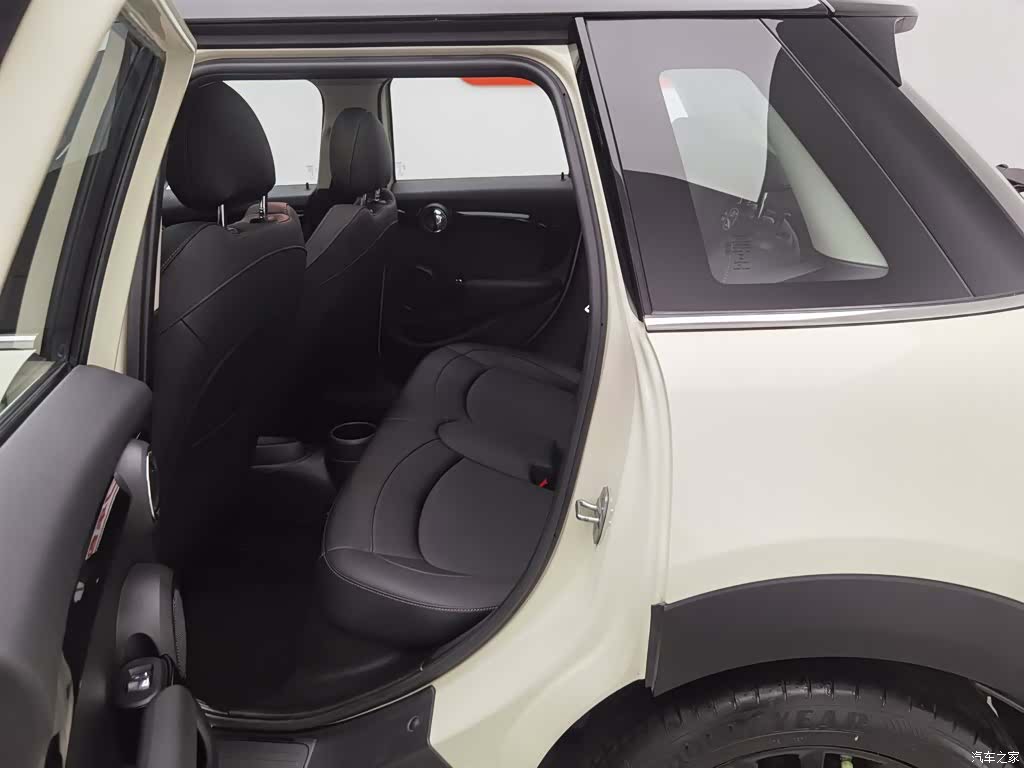 Mini Cooper, 2020 15