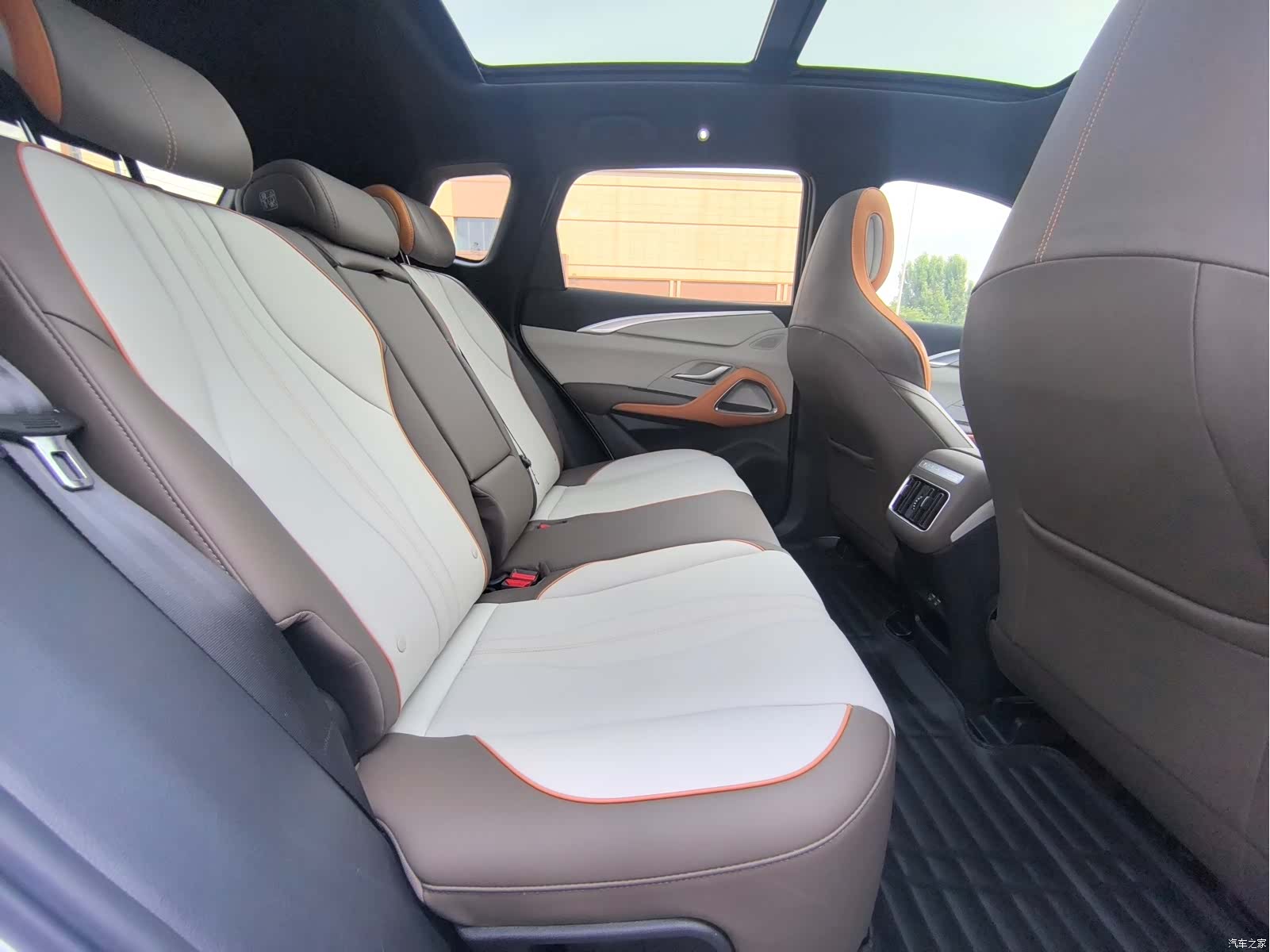BYD Song, 2022 14