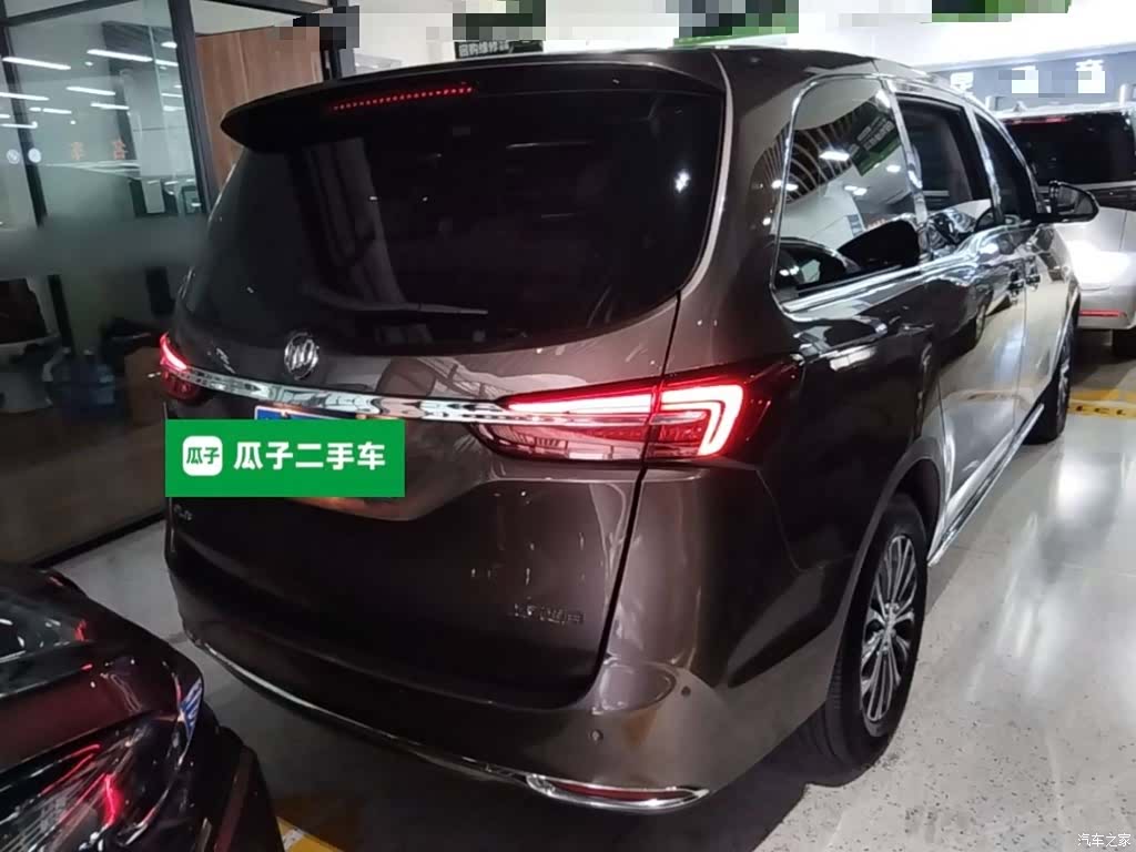 Buick GL8, 2023 7