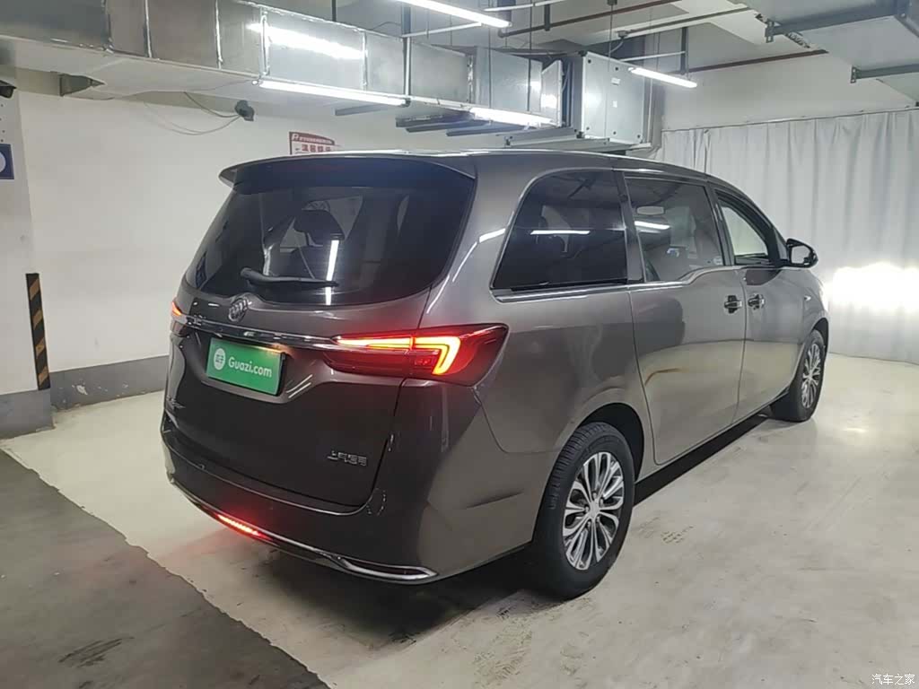 Buick GL8, 2022 7