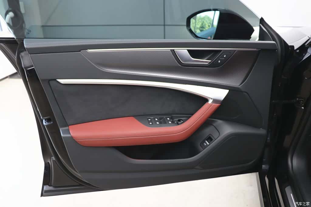 Audi A7L, 2024 10