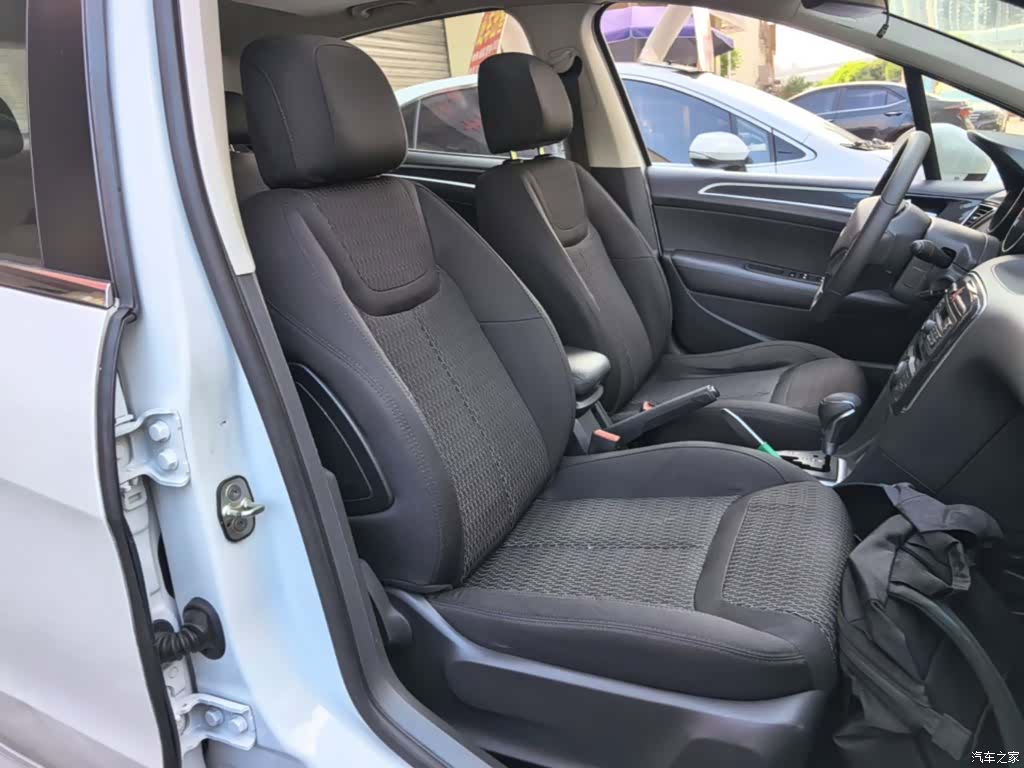 Peugeot 308, 2016 25