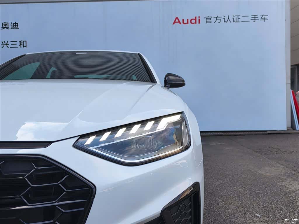 Audi A4L, 2024 14