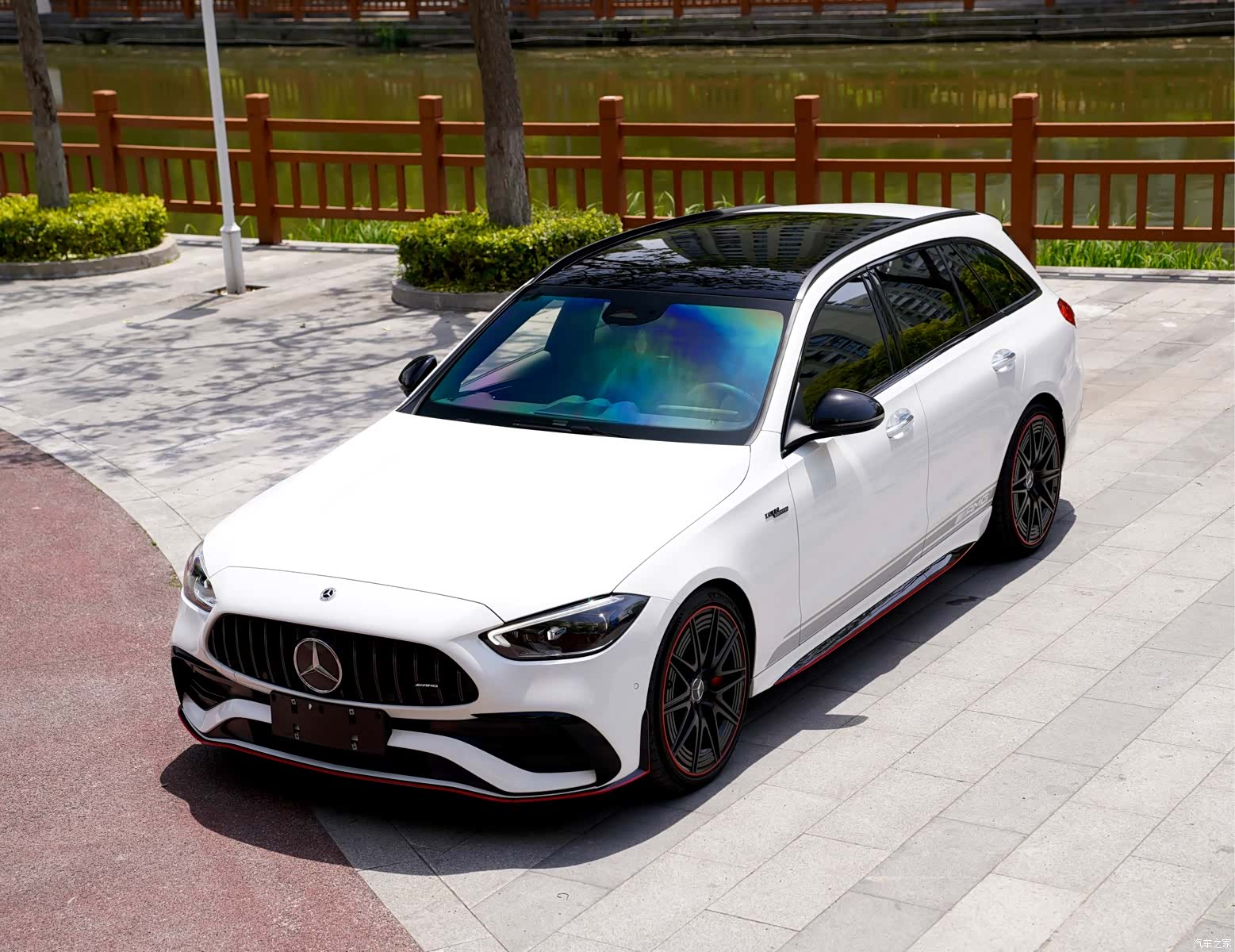 Mercedes-Benz C-Class, 2023 1