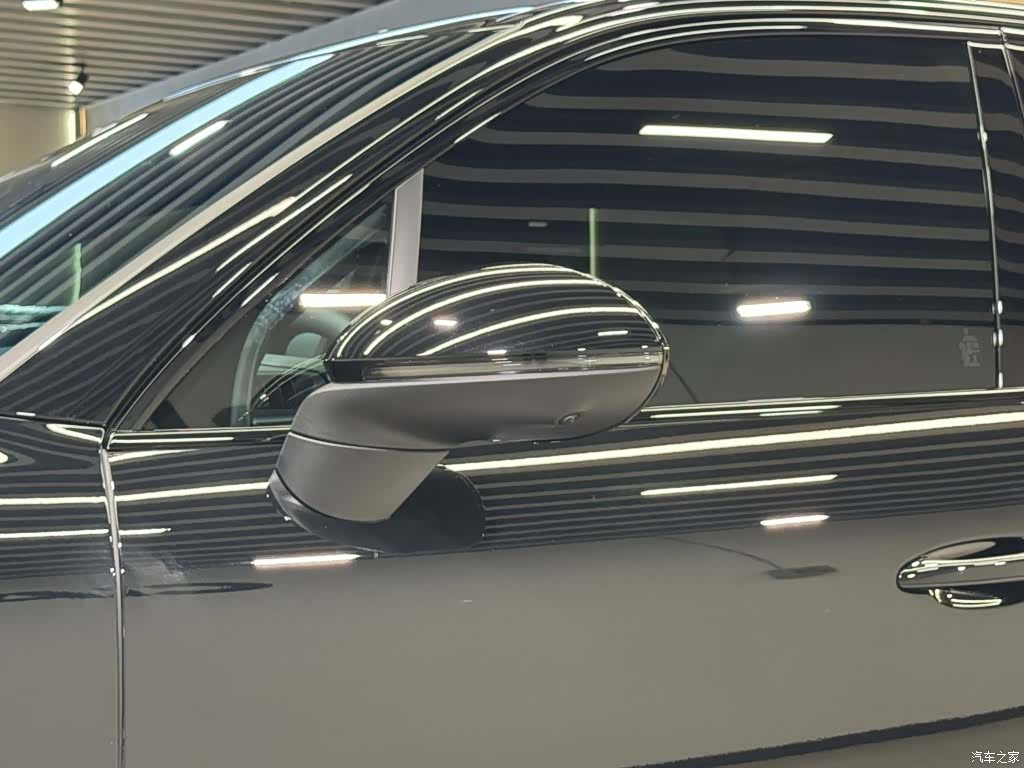 Porsche Cayenne, 2025 13