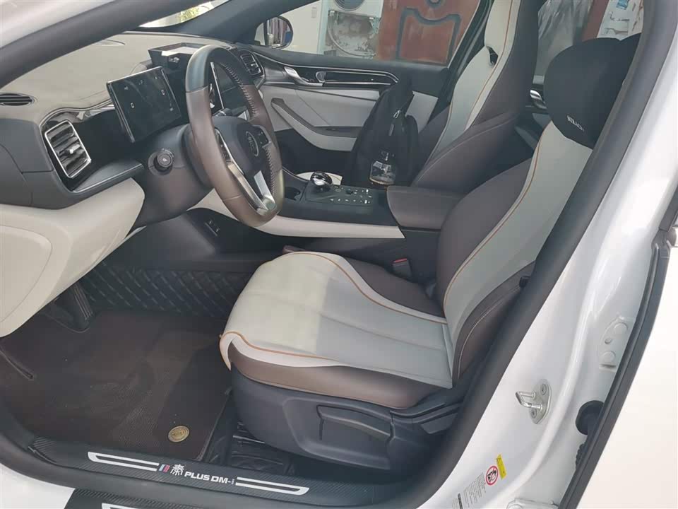 BYD Qin Yuan BYD Qin Yuan