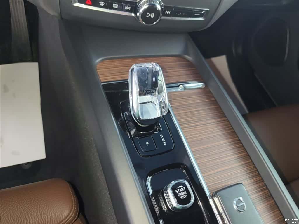 Volvo XC60, 2024 14