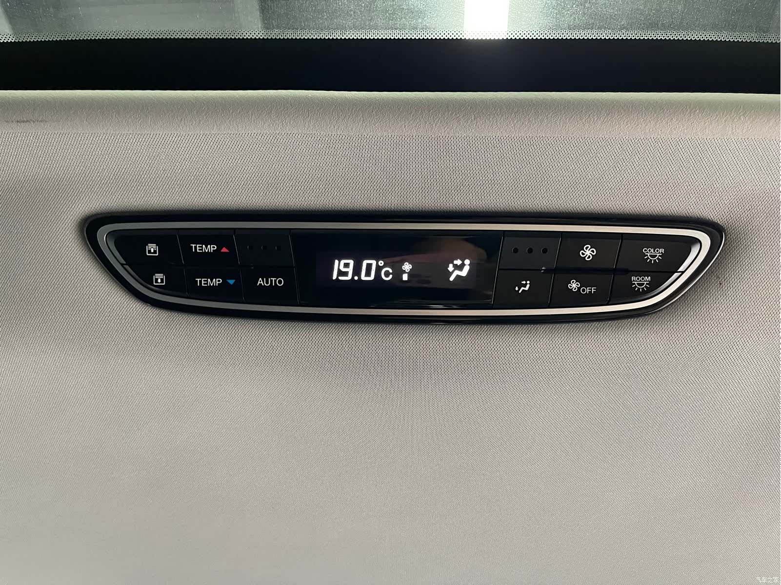 Trumpchi M8, 2022 33