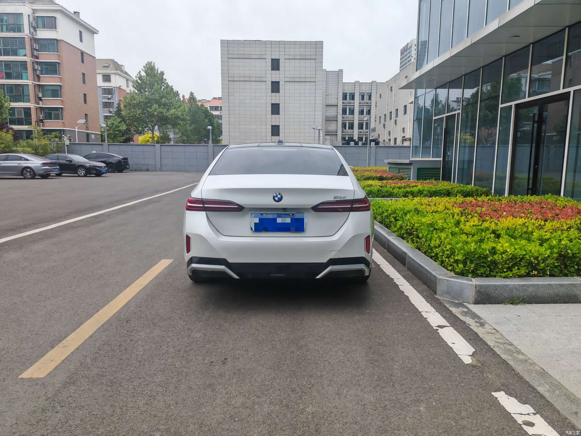 BMW 5 Series, 2024 7