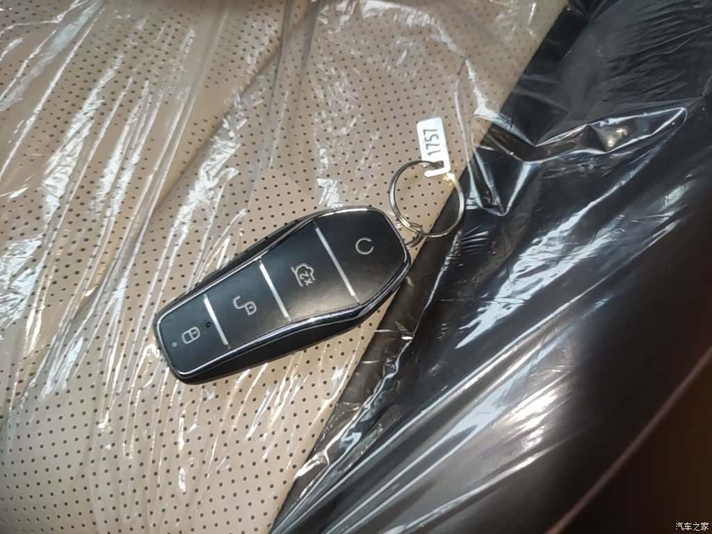 BYD Dolphin, 2026 9