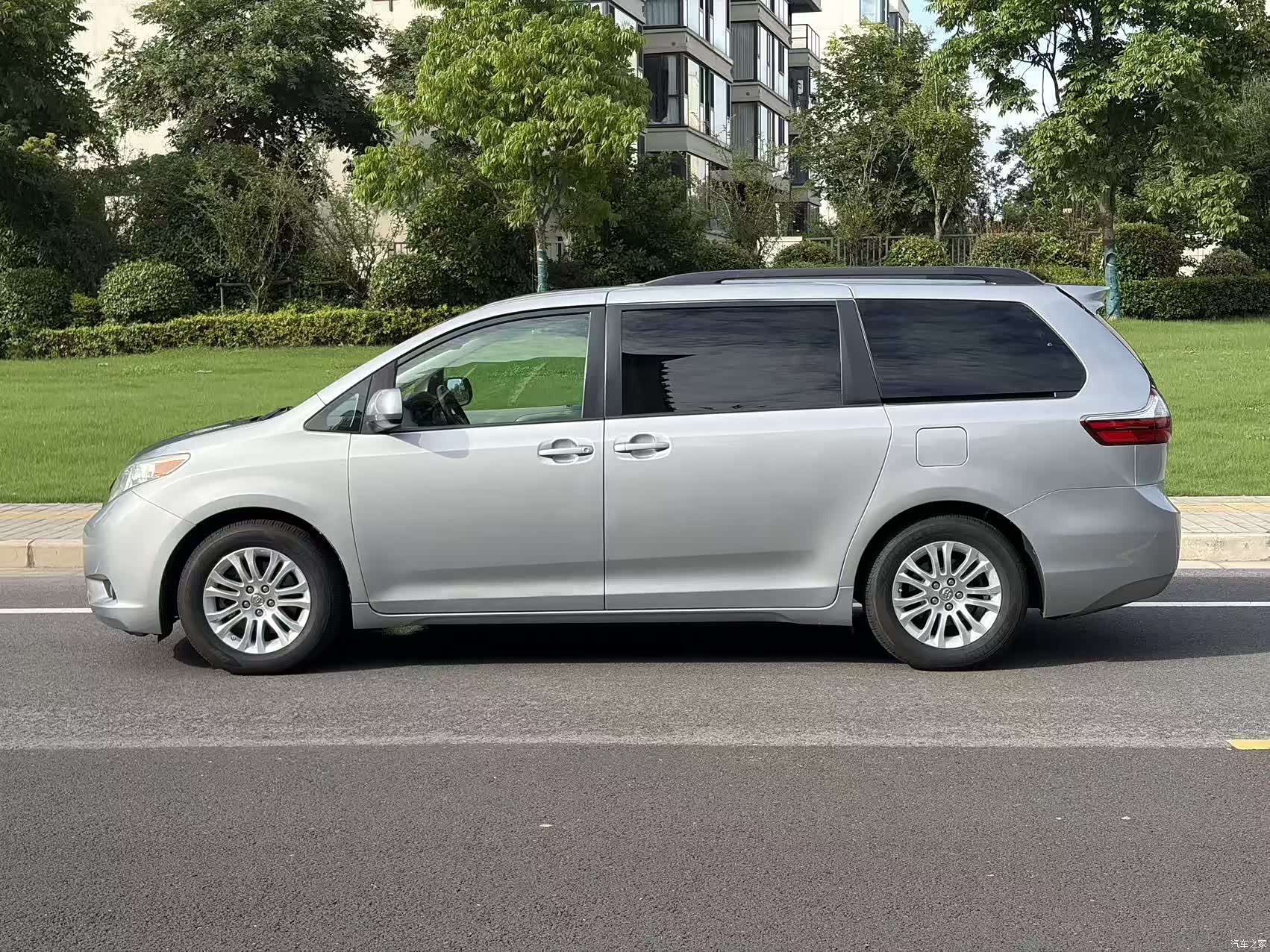 Toyota Sienna, 2017 7