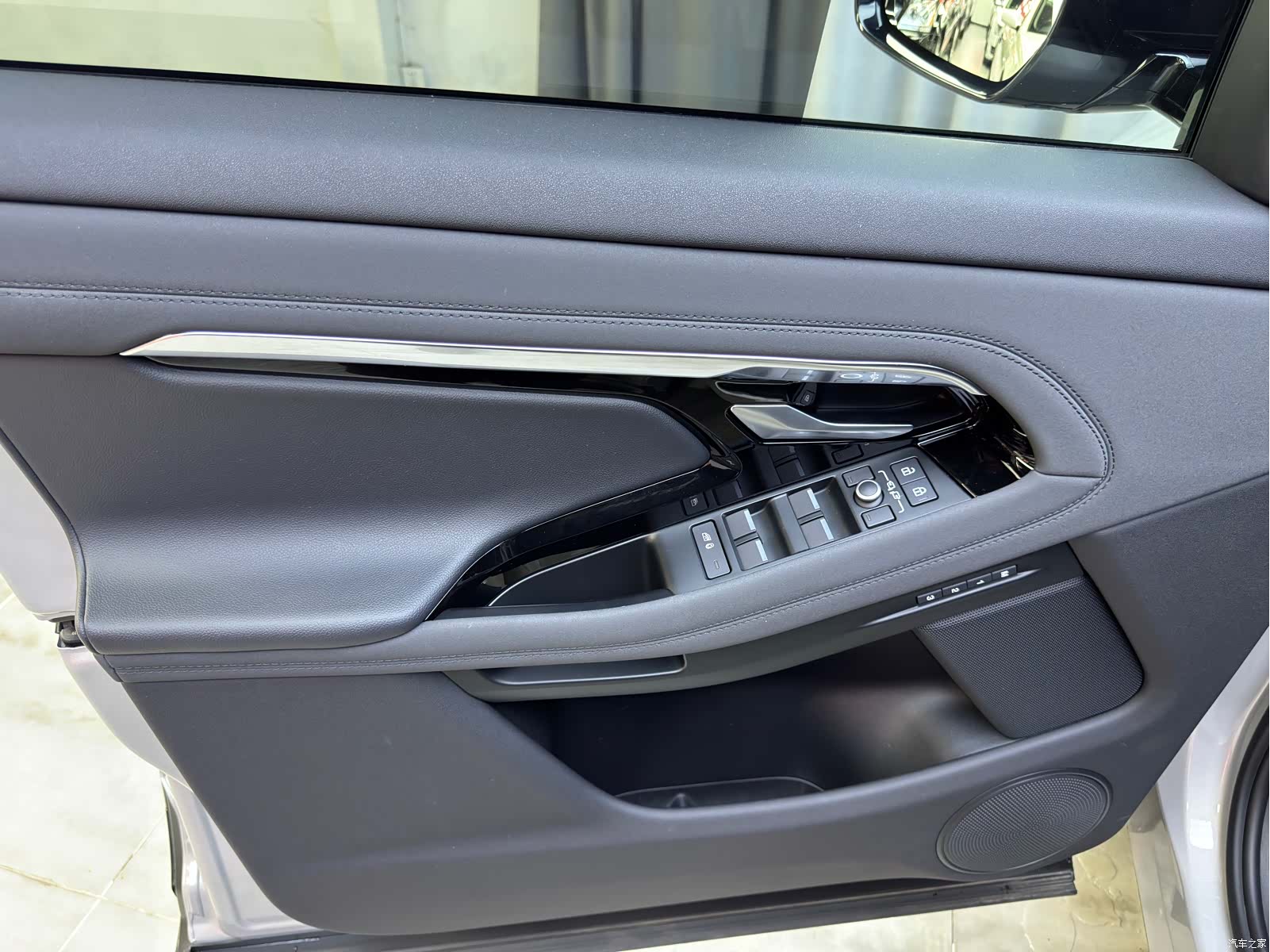 Land Rover Range Rover, 2023 18