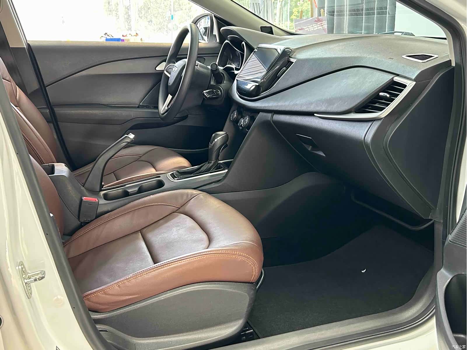 Chevrolet 320, 2019 24