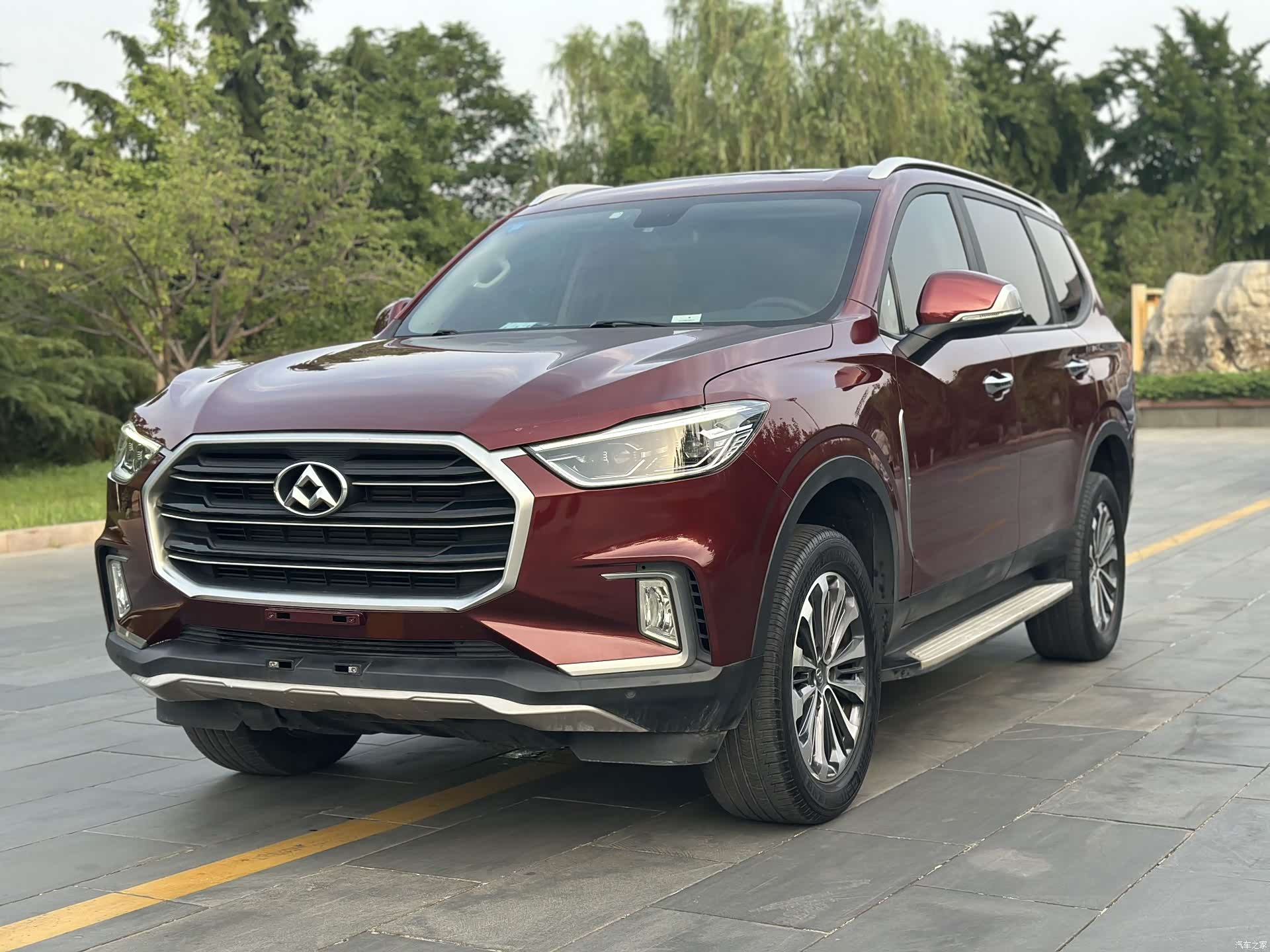 Maxus D90, 2019 1