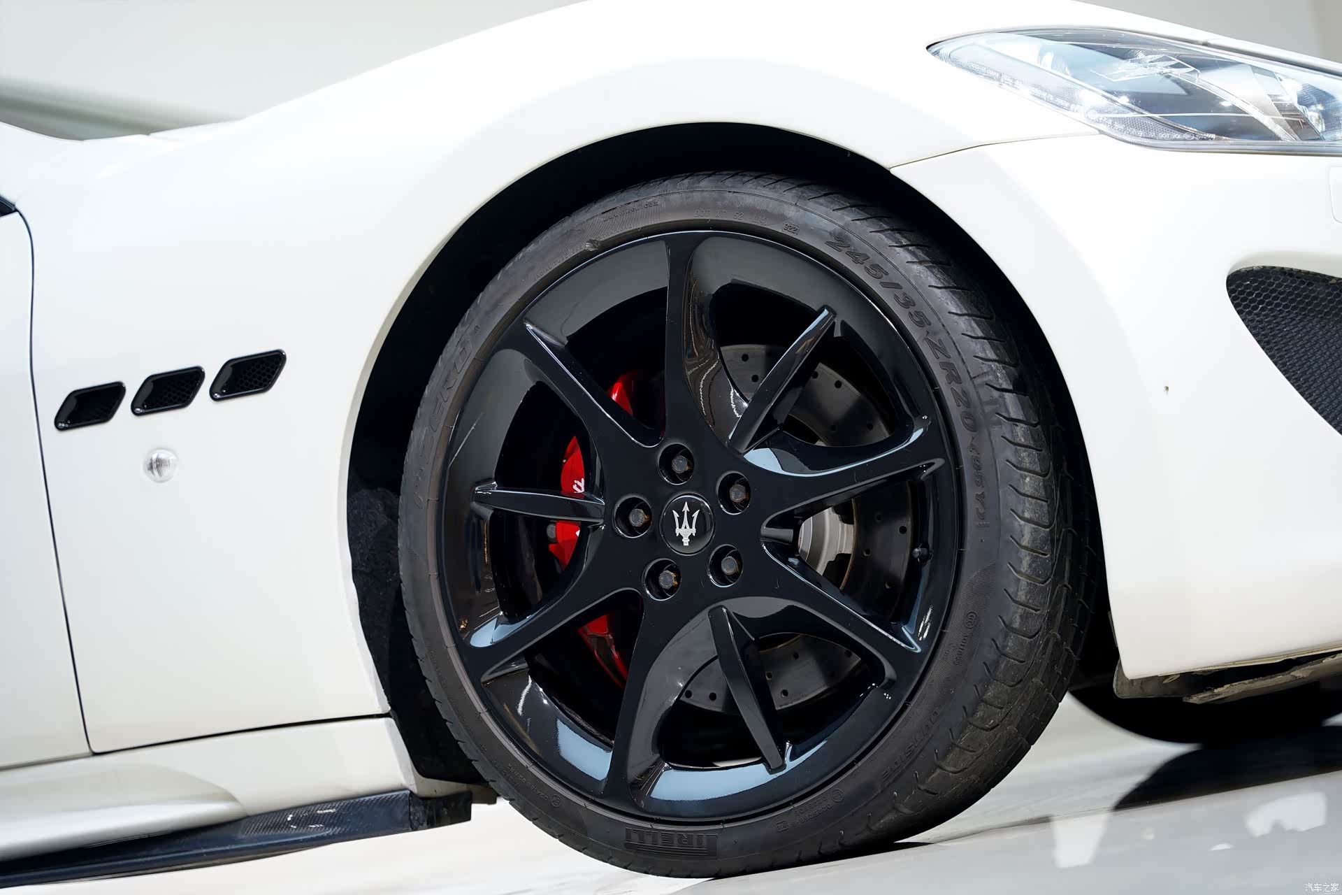 Maserati GranTurismo, 2014 9