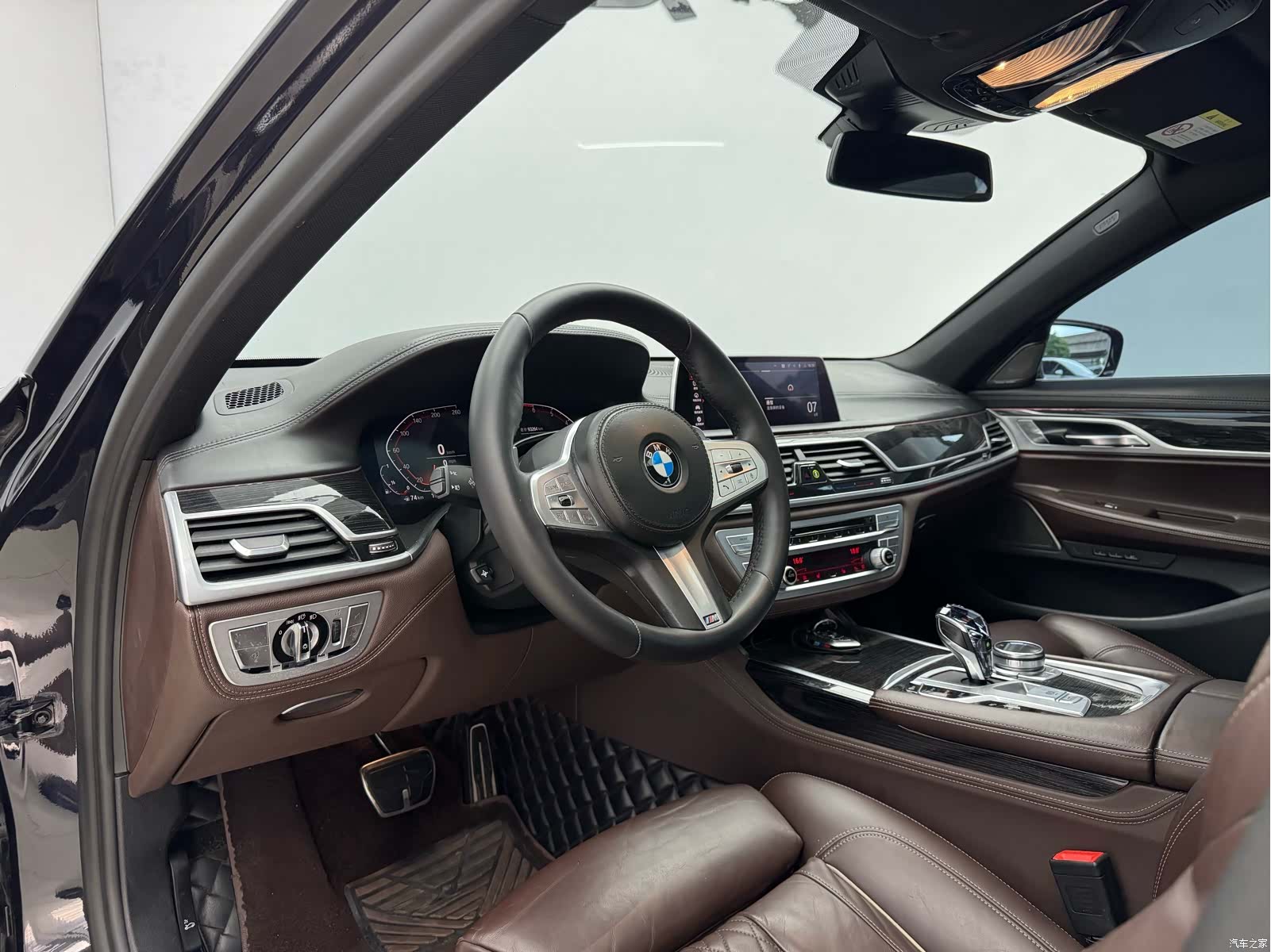BMW 7 Series, 2019 все фото