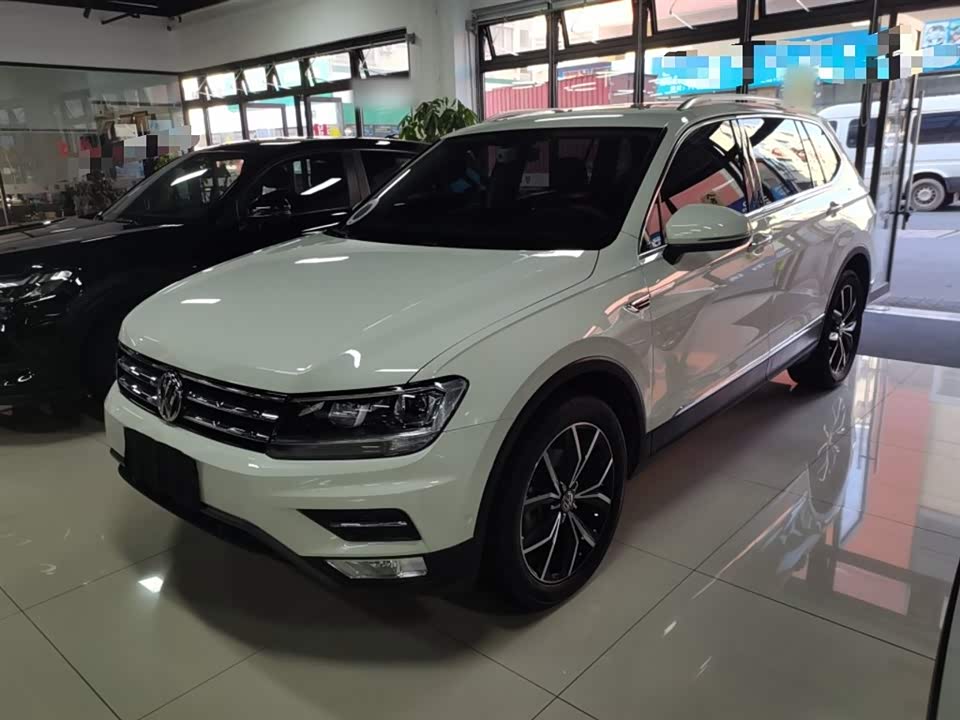 Volkswagen Tiguan L